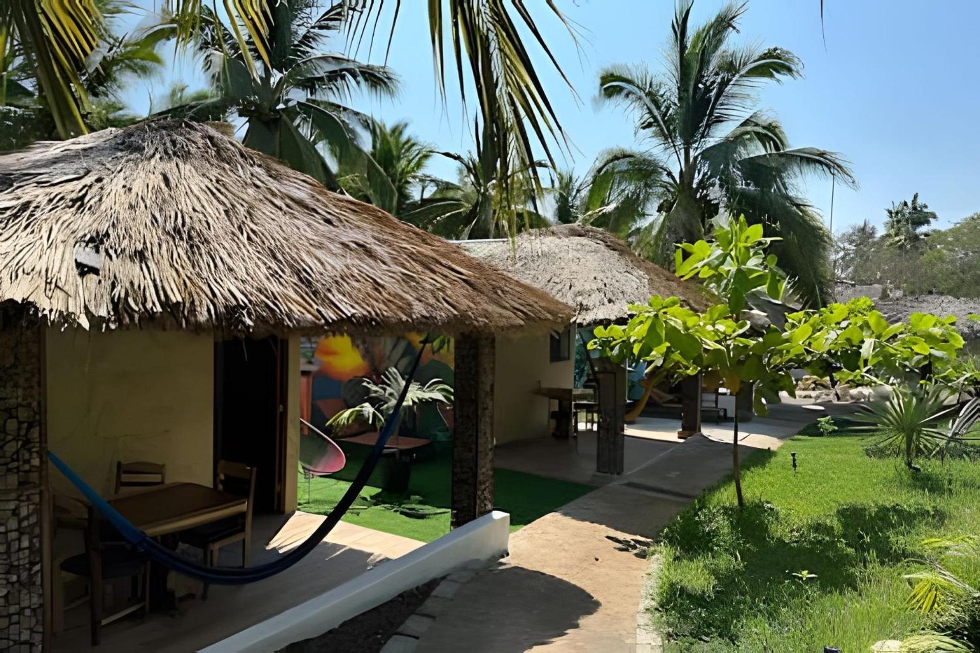 Casa Las Palmas Playa La Saladita Zihuatanejo Eksteriør billede