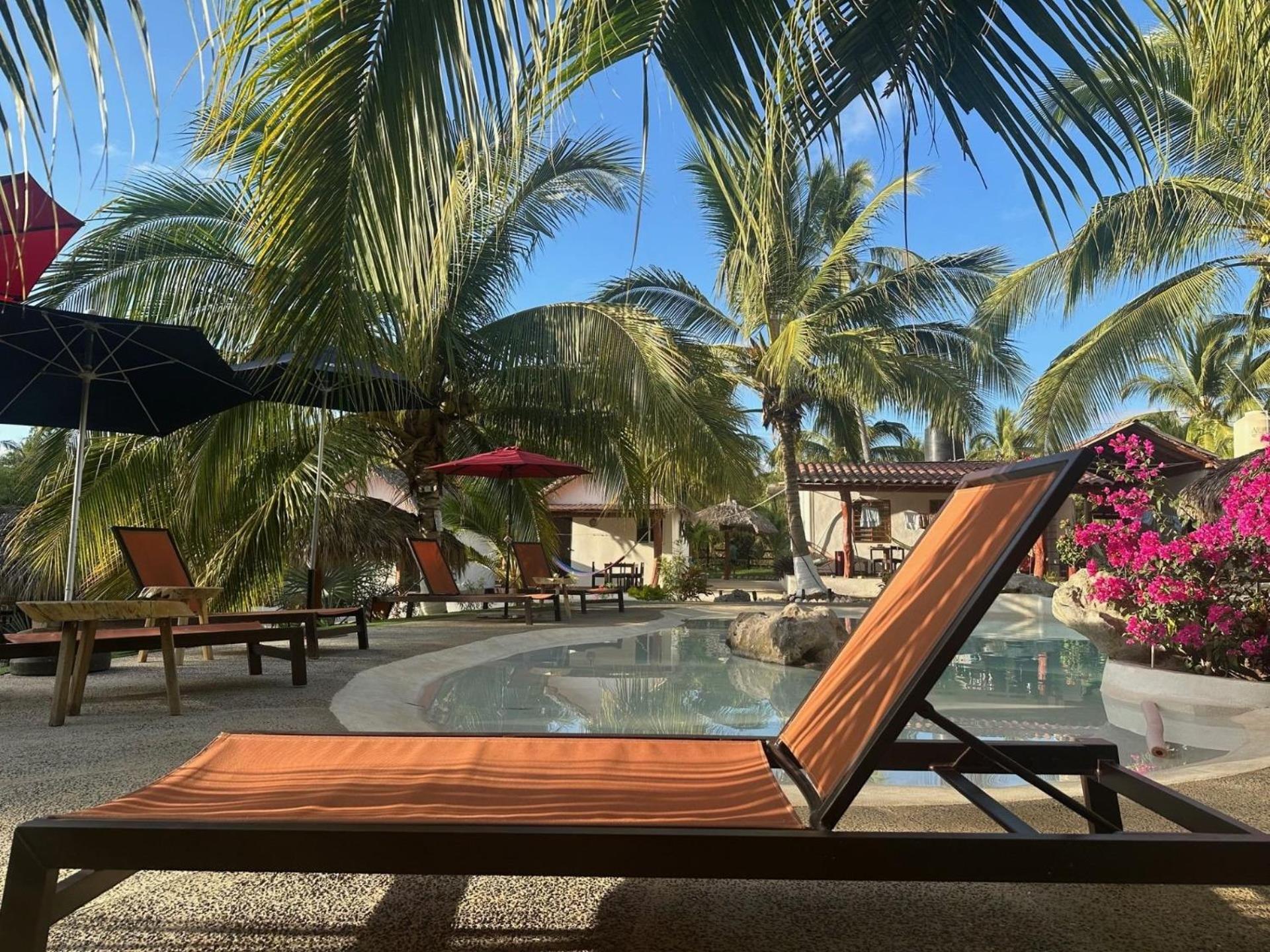 Casa Las Palmas Playa La Saladita Zihuatanejo Eksteriør billede