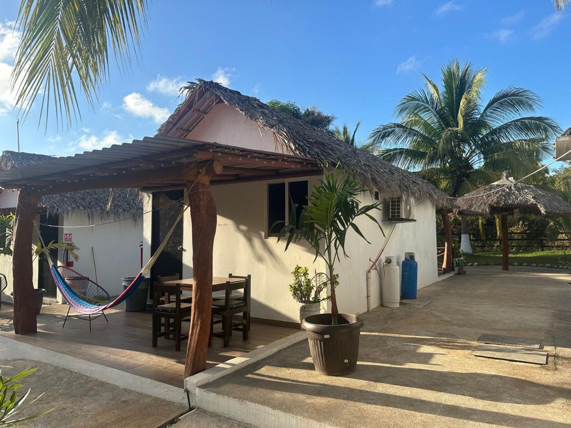Casa Las Palmas Playa La Saladita Zihuatanejo Eksteriør billede