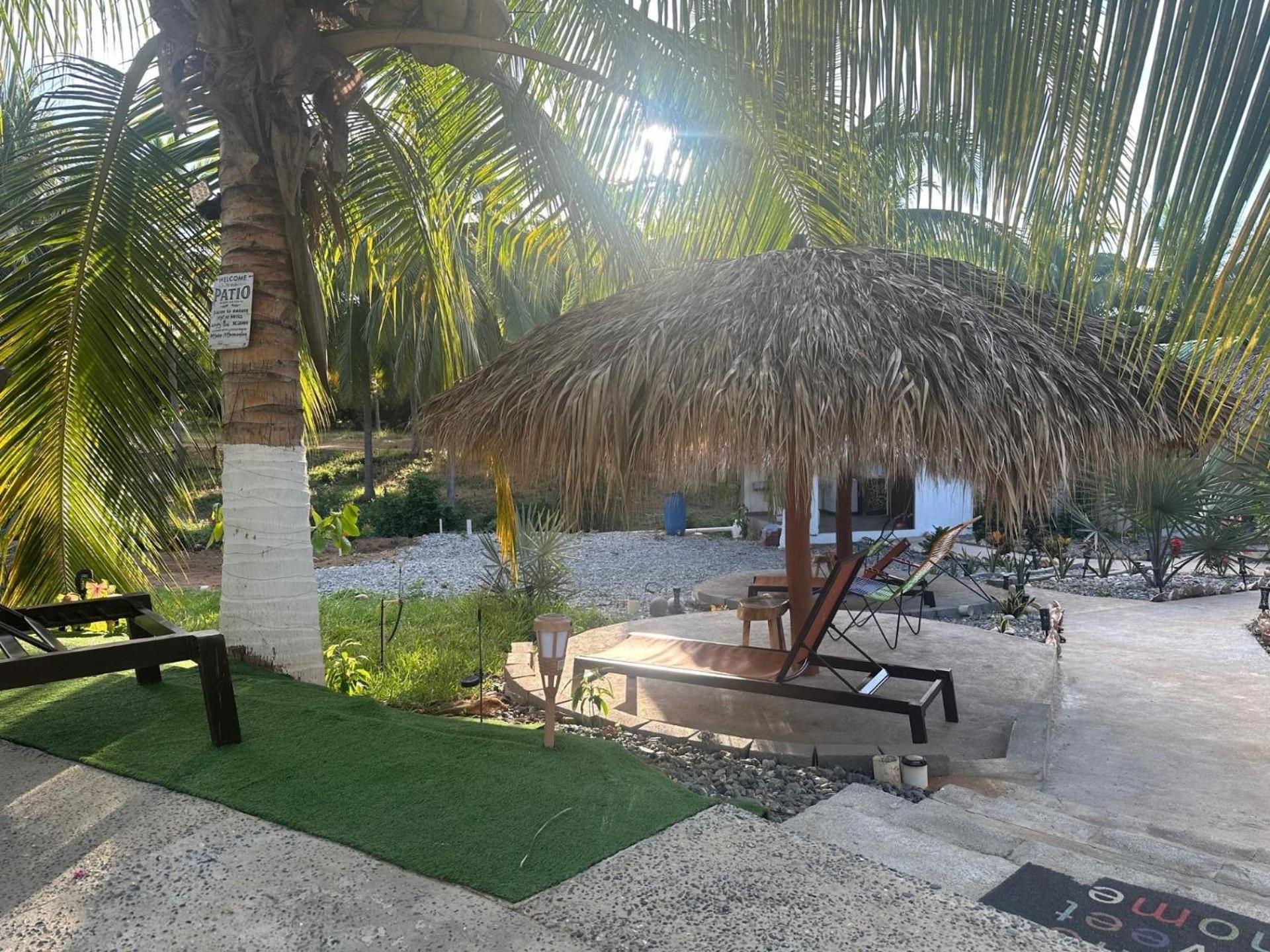 Casa Las Palmas Playa La Saladita Zihuatanejo Eksteriør billede